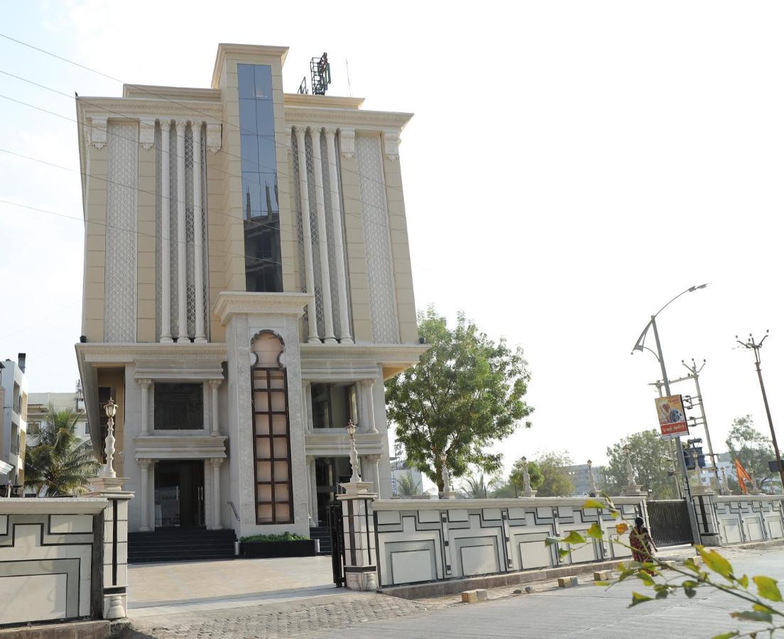 Sai Neem Tree Hotel Shirdi Bagian luar foto