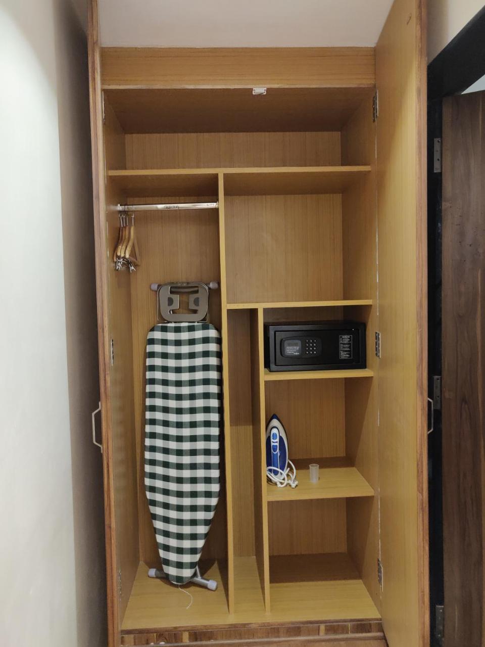 Sai Neem Tree Hotel Shirdi Bagian luar foto