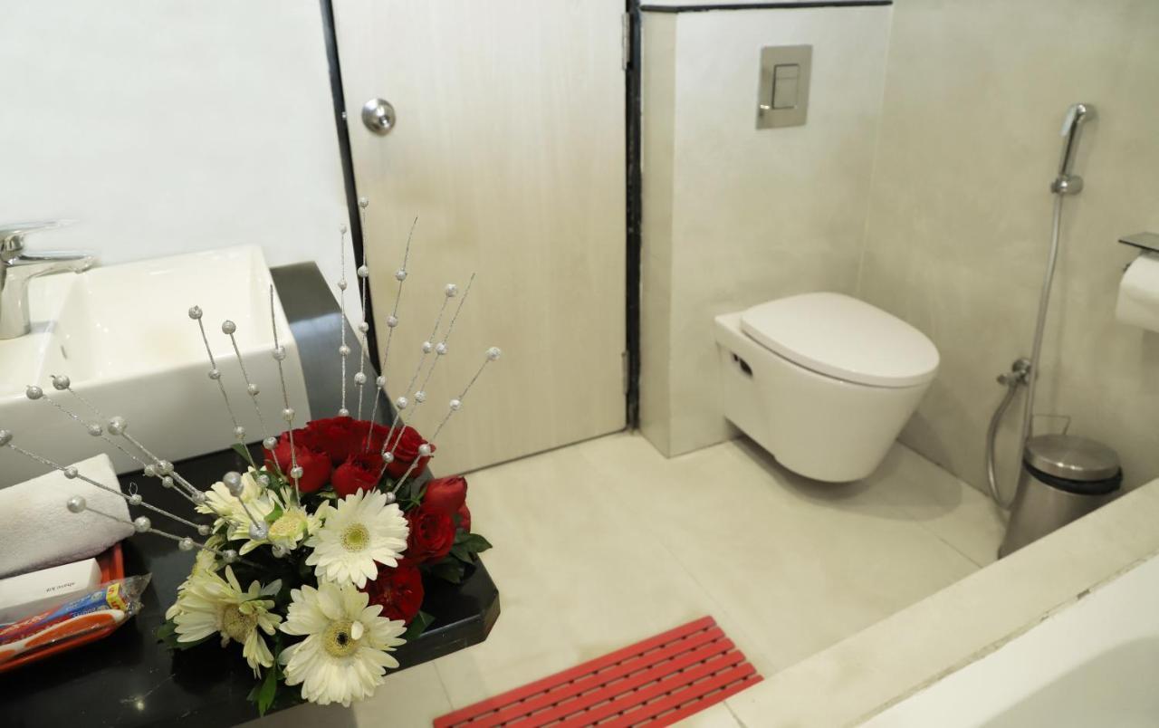 Sai Neem Tree Hotel Shirdi Bagian luar foto